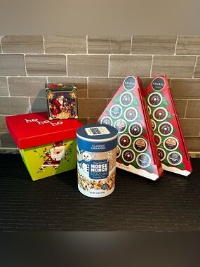 5 Empty Christmas Gift Craft Boxes Moose Munch Keurig Santa Old World Christmas